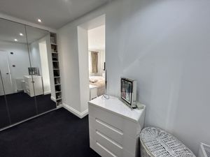 Photo 16- click for photo gallery